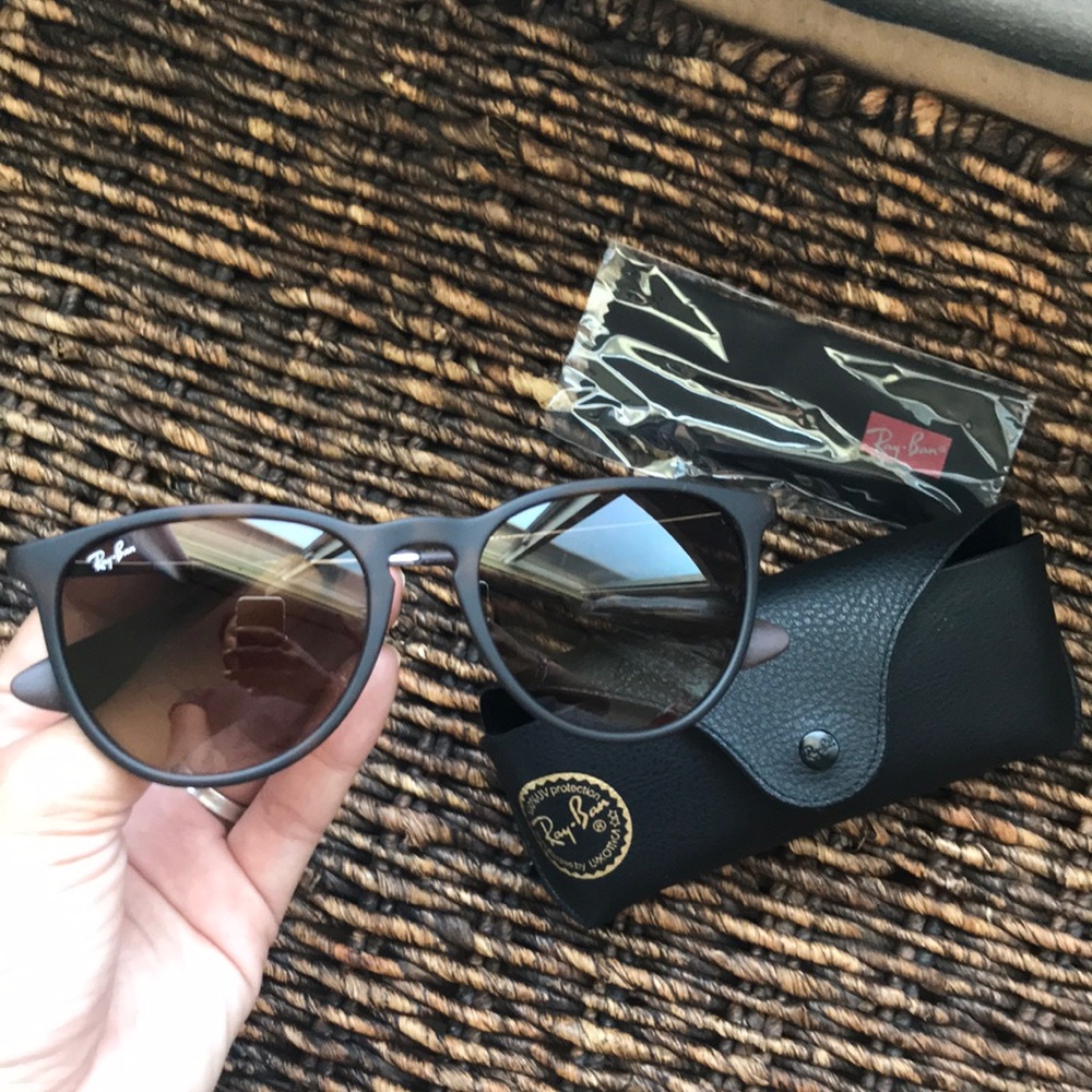 ERIKA RAY BAN SUNGLASSES